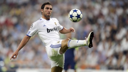 澳客：体育经济蓬勃发展，赛事商业化与产业升级推动全球市场增长