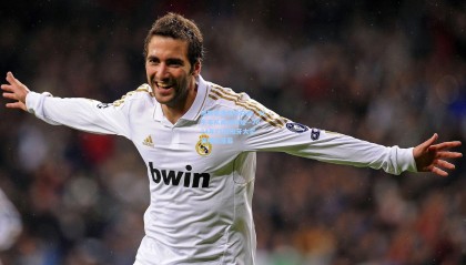 澳客网|维斯塔潘强势夺冠，红牛车队再创辉煌—2024年F1西班牙大奖赛精彩落幕