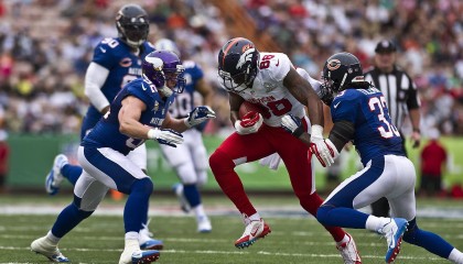 okooo-黑马逆袭！无名小将爆冷击败卫冕冠军，缔造赛事最大冷门