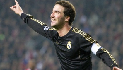 okooo：德约科维奇鏖战五盘险胜新星 第24座大满贯近在咫尺